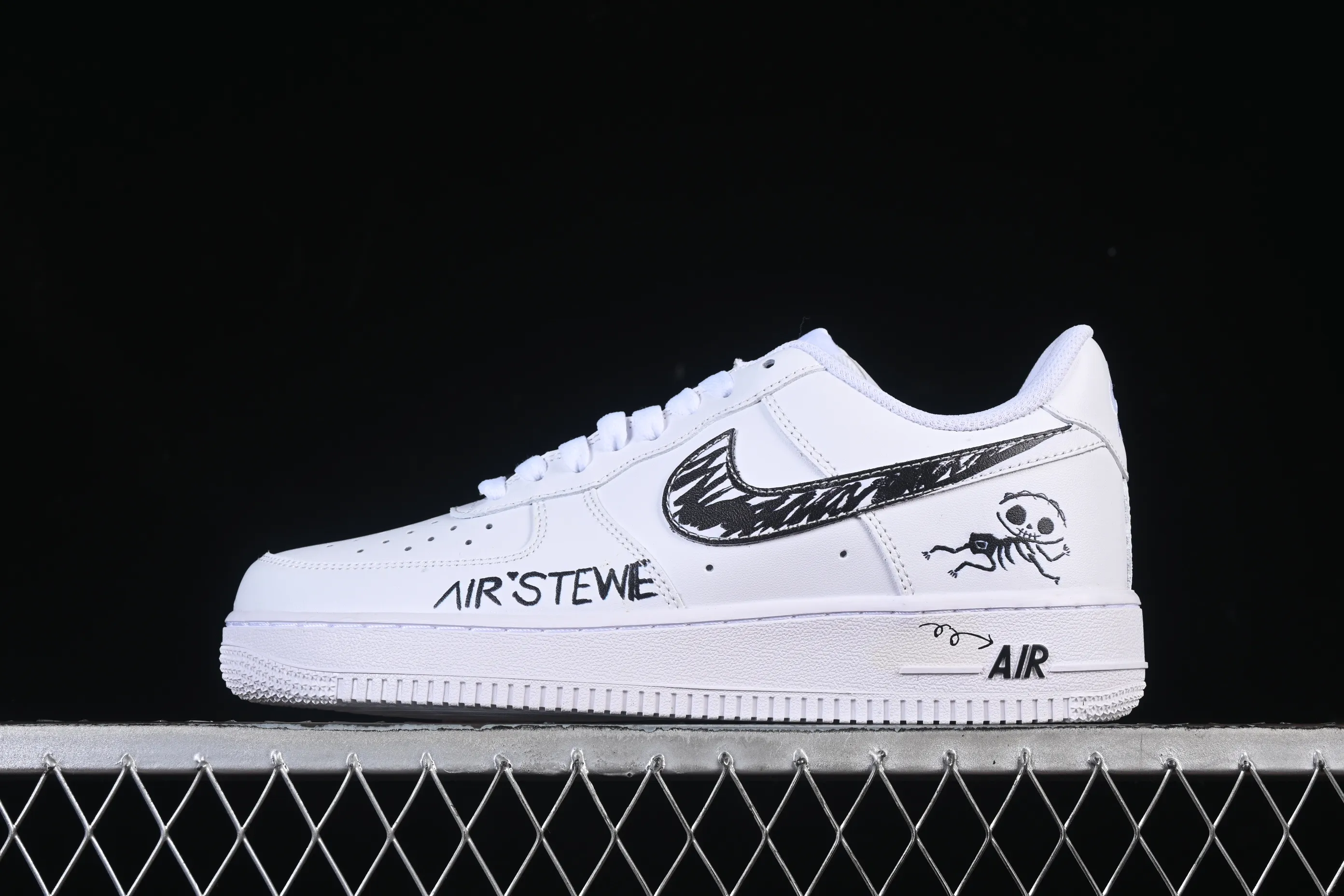 All categories Nk Air Force 1 Air Force series Nk Air Force 1 Low Air Force low-top Nike Air Force 1'07 Low Halloween theme Air Force 1 low-top casual sneakers FV5159-111
